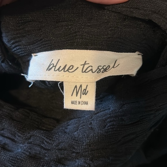 Blue Tassel Top Size Medium Black - Picture 7 of 7